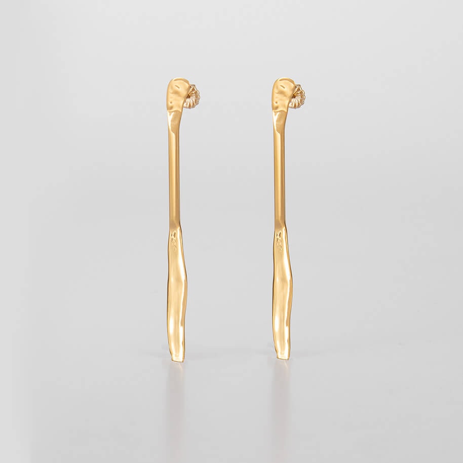 OLONG , FLOW , BIG , EARRING , SIDE , BRASS
