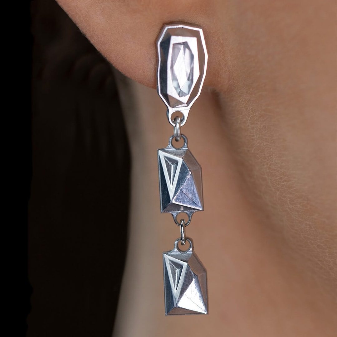 DIAMOND , 3 , EARRING , BODY , LOW , VIERKANT