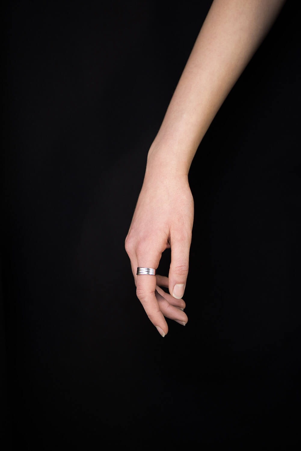 GRAY,PAD,RING,BODY,SILVER,3,WEB
