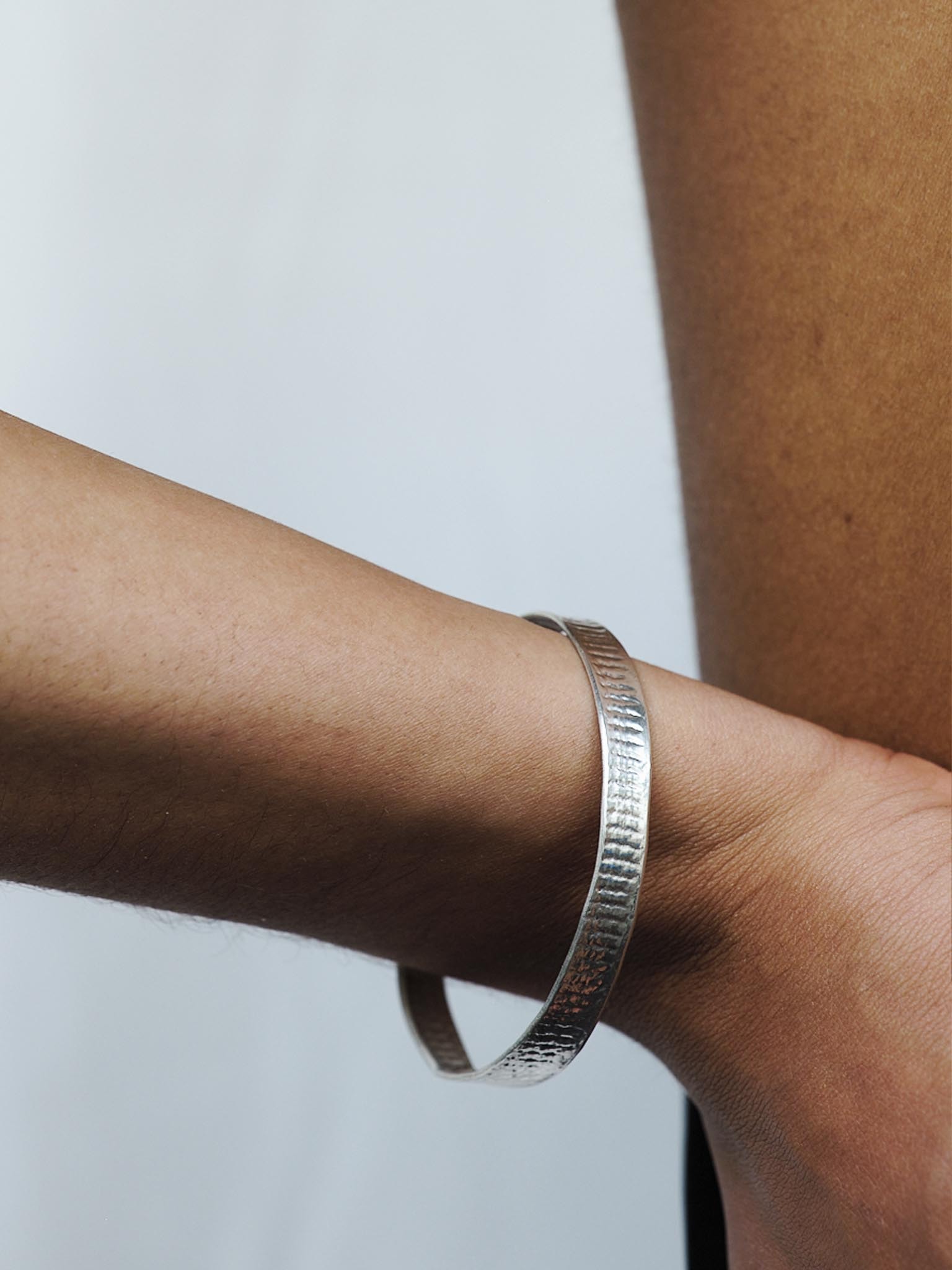 olong small , bracelet, silver