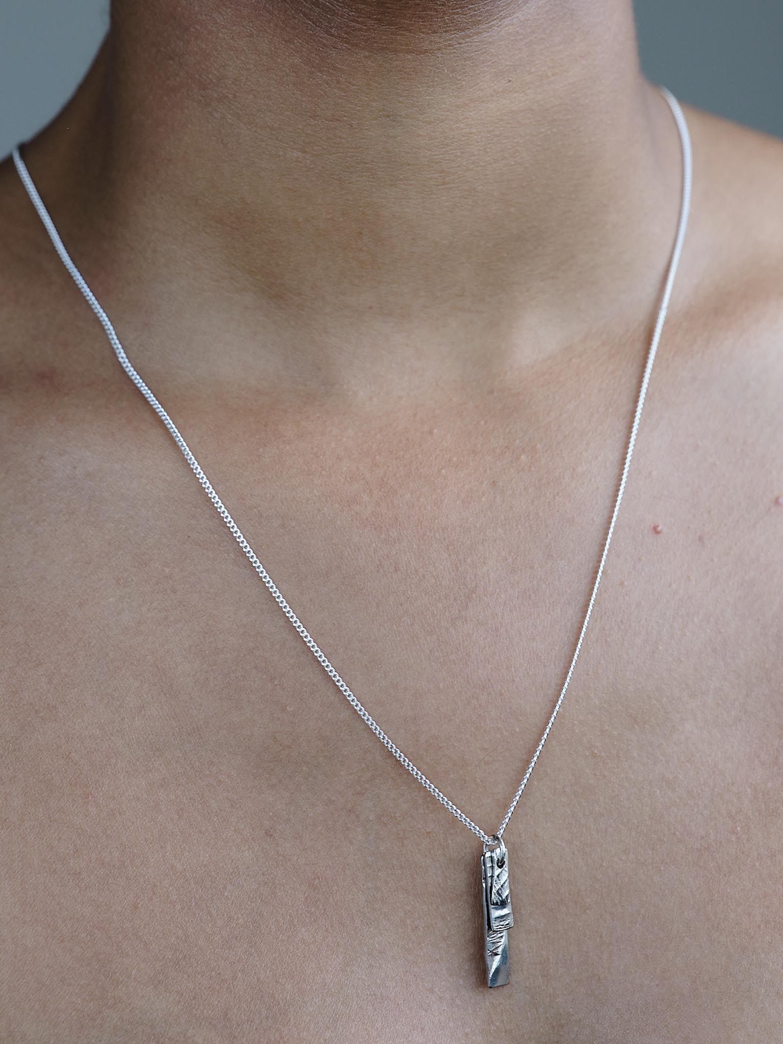 uni screws , necklace b , stainless steel