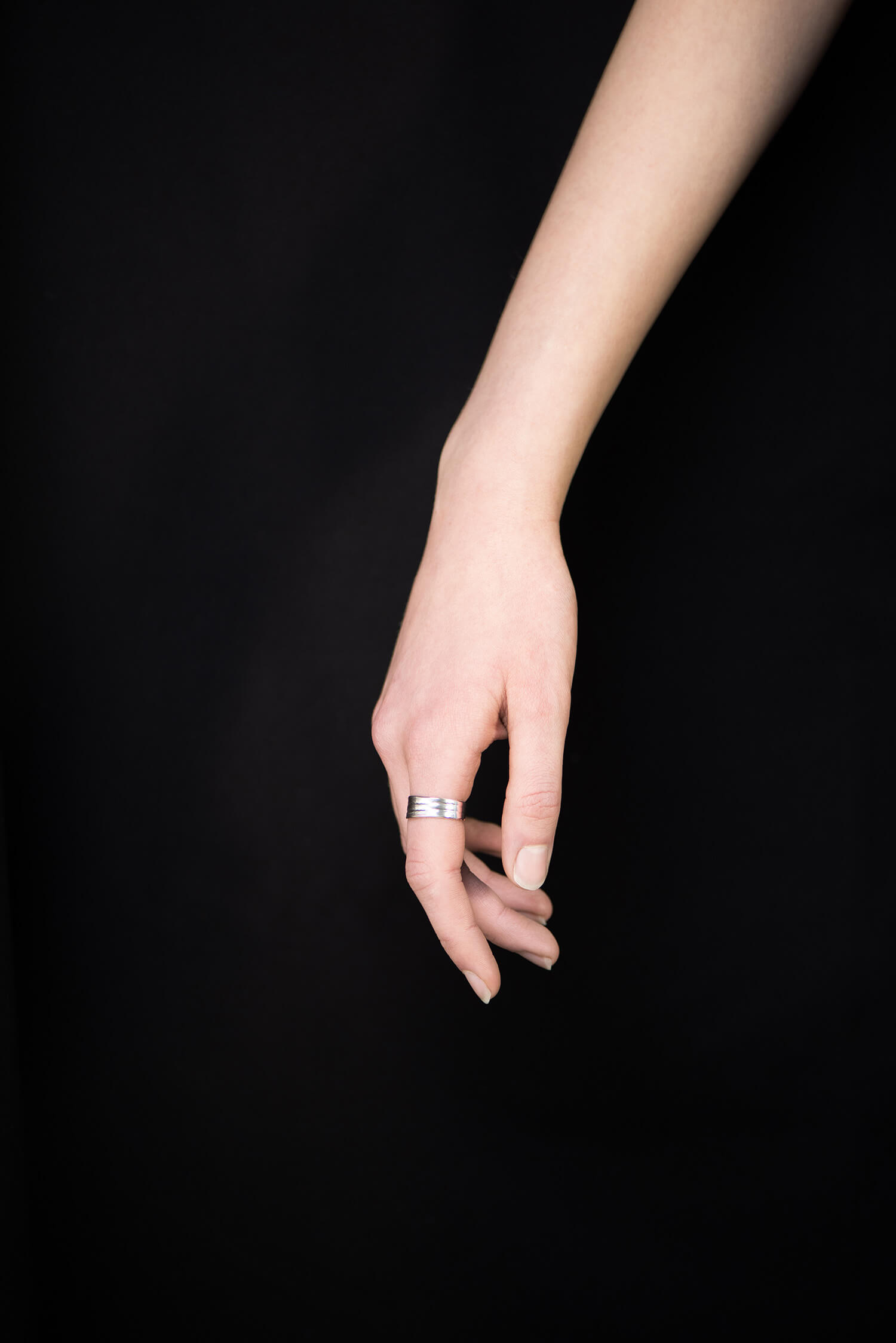 GRAY,PAD,RING,BODY,SILVER,3,WEB