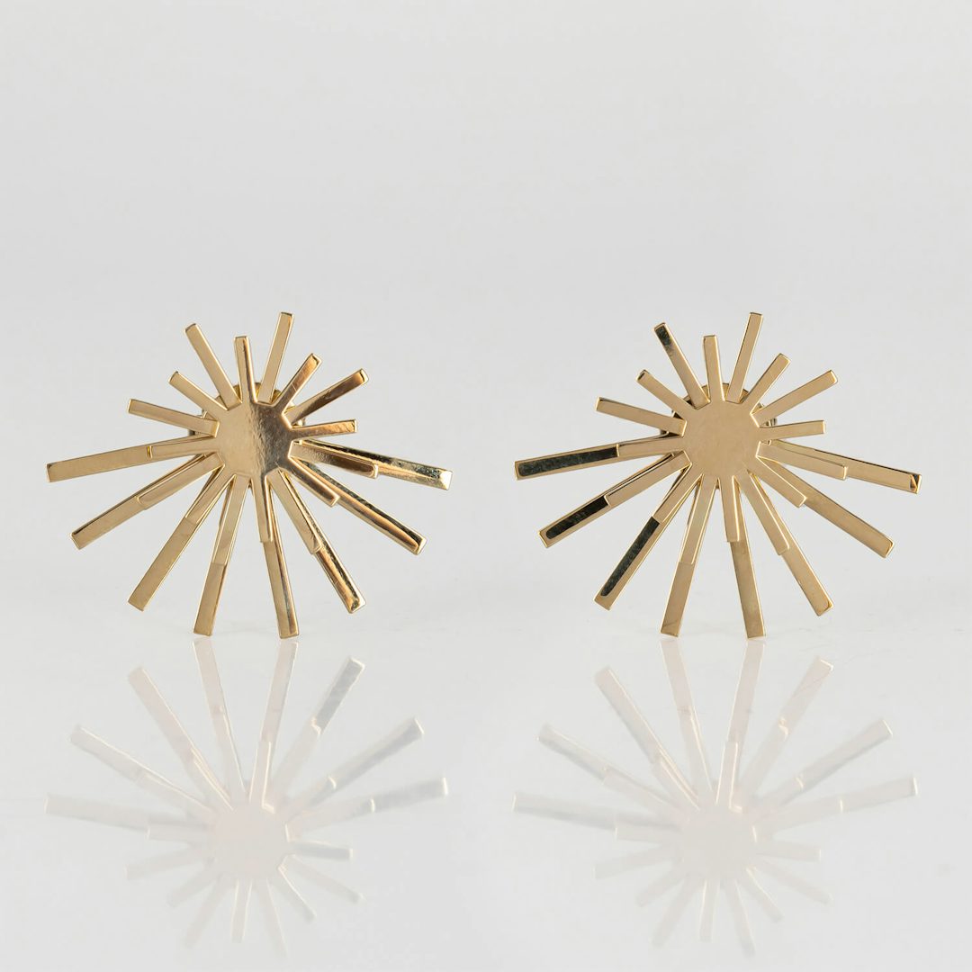 STARR , EARRINGS , SOLID GOLD , FRONT , WEB