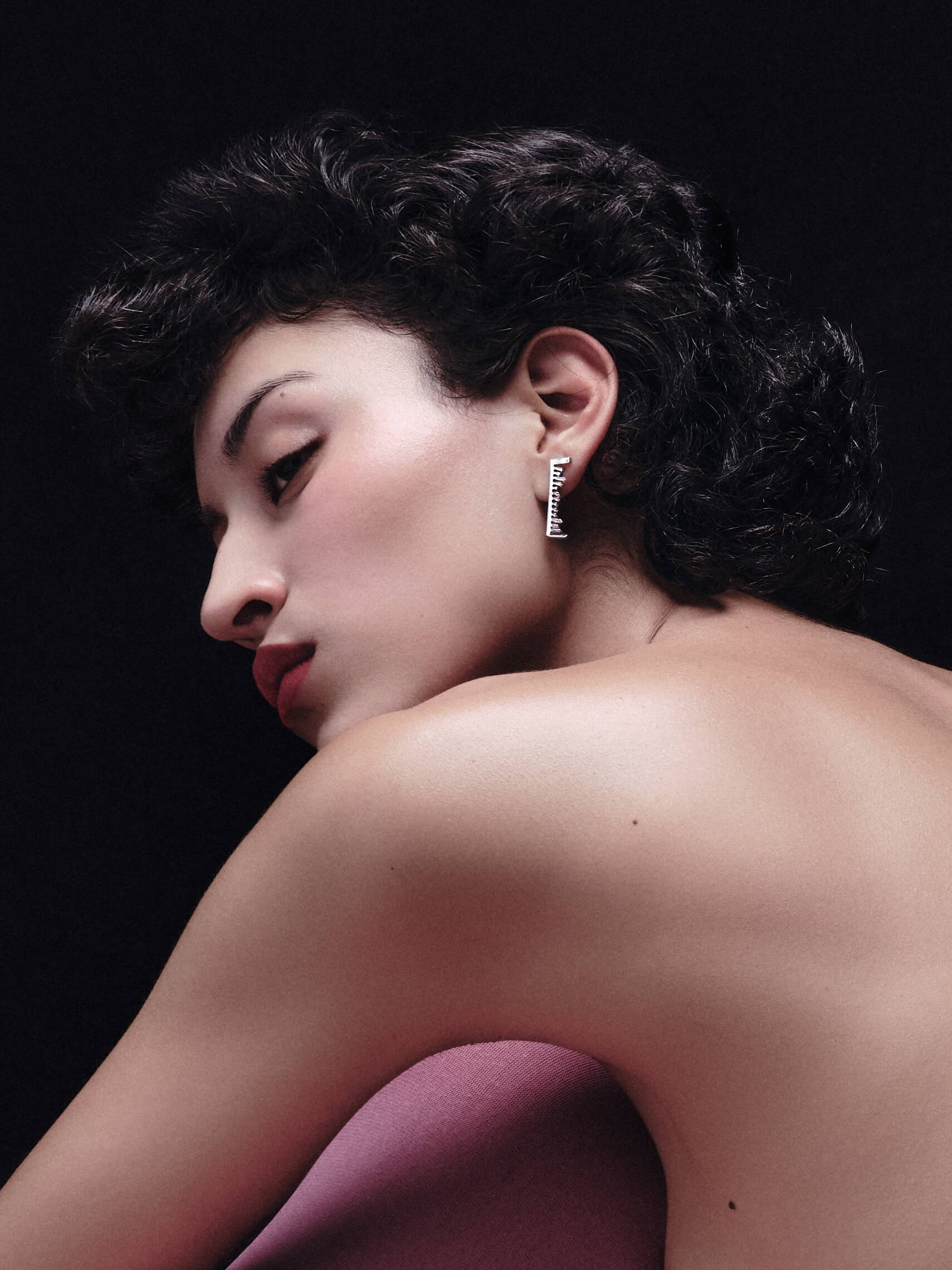 CAMPAGNE_STARR_SKELETONMIX_EARRINGS_FACE_WEB