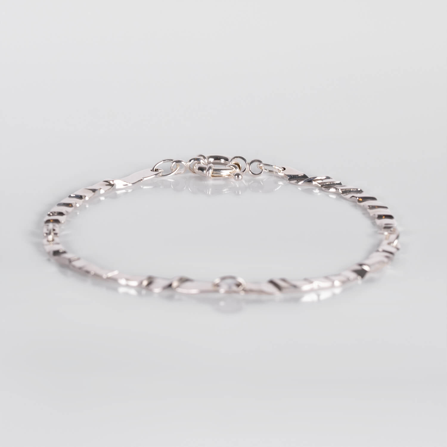 GRAY,FLEX,BRACELET,FREE,SILVER,WEB