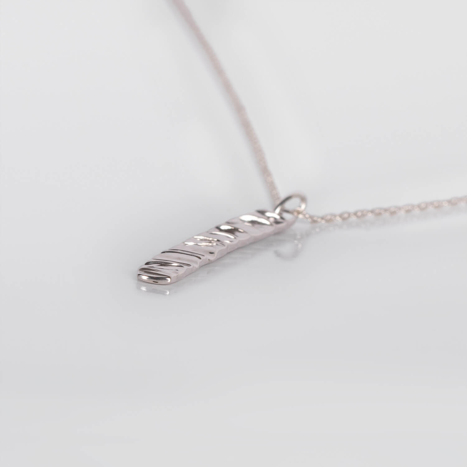 GRAY,PAT,NECKLACE,FREE,SILVER,WEB