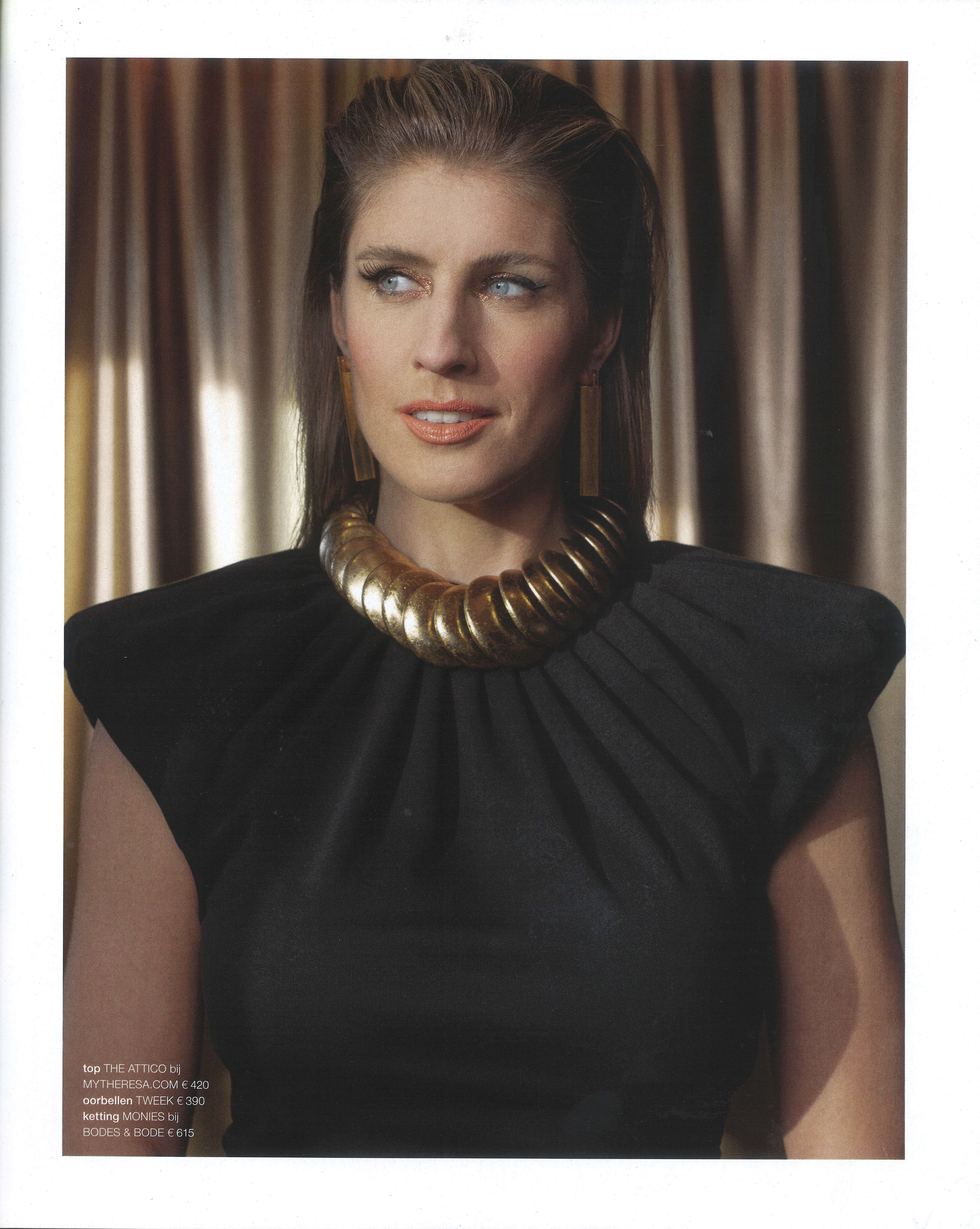 Linda, cross cross earrings 24k gold plated, Marieke, november 2021