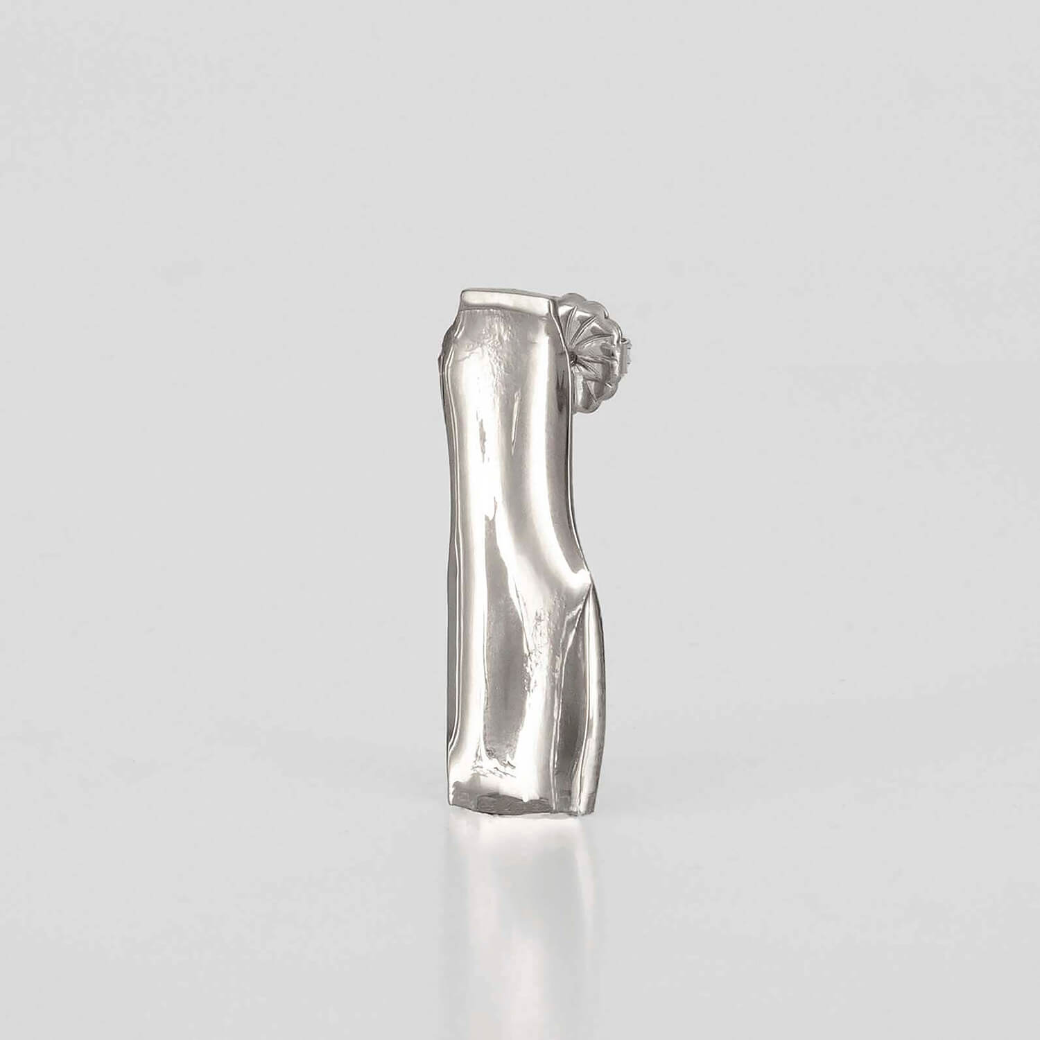 MIRR_RECTANGLE_EARRING_SIDE_SILVER_WEB.jpg