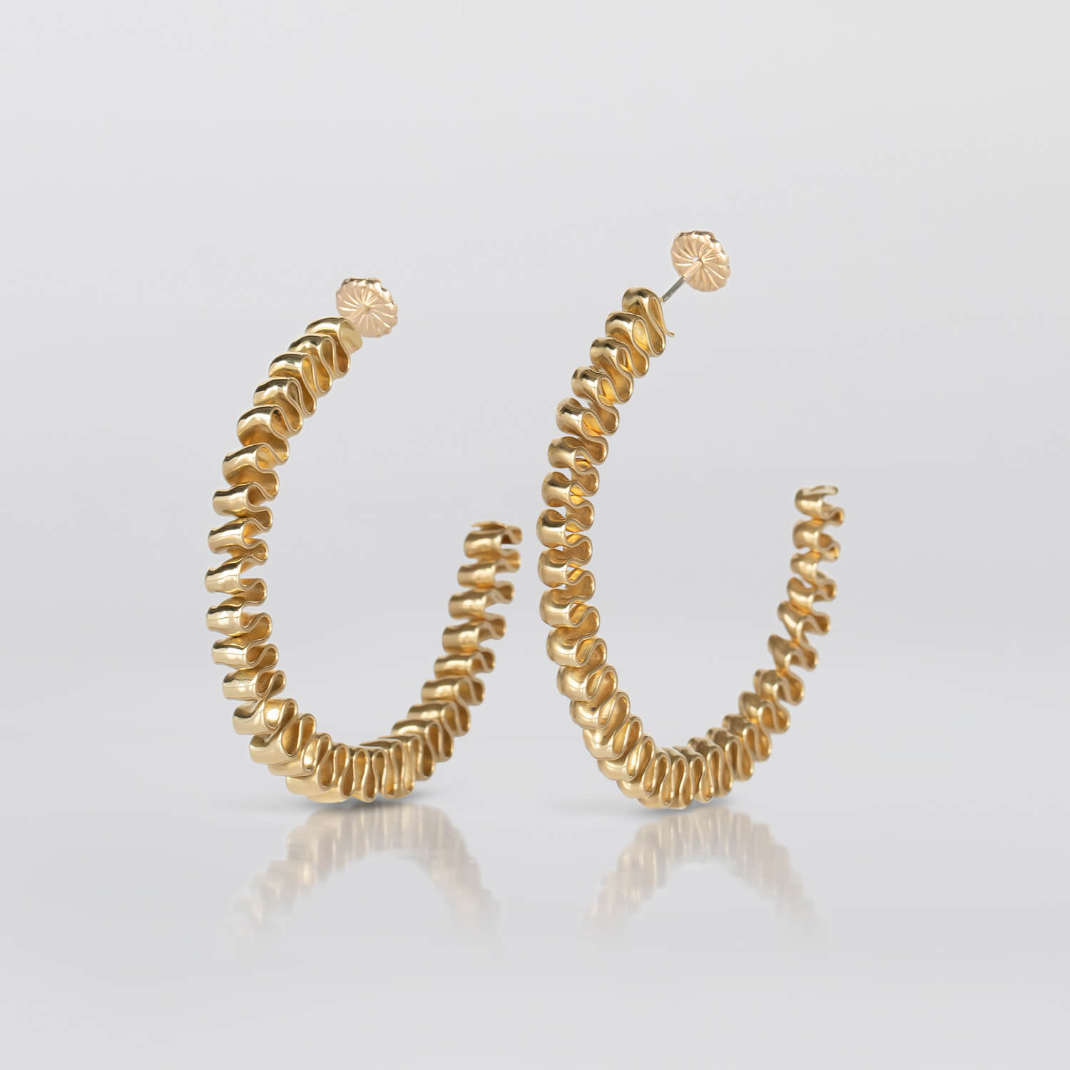MIRR_WAVE_LOOPS_EARRINGS_FRONT_BRASS_WEB.jpg