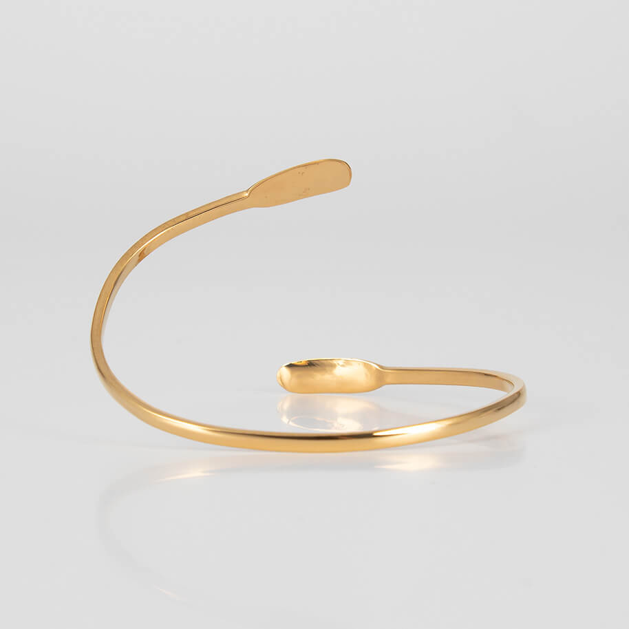 OLONG_FLAT_BRACELET_BACK_BRASS_LOW