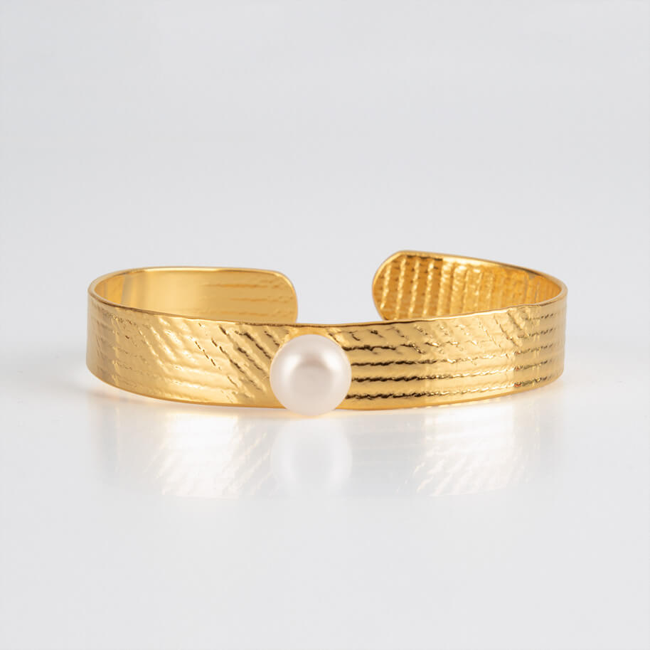 OLONG_PEARL_BRACELET_FRONT_24KRTGP_LOW