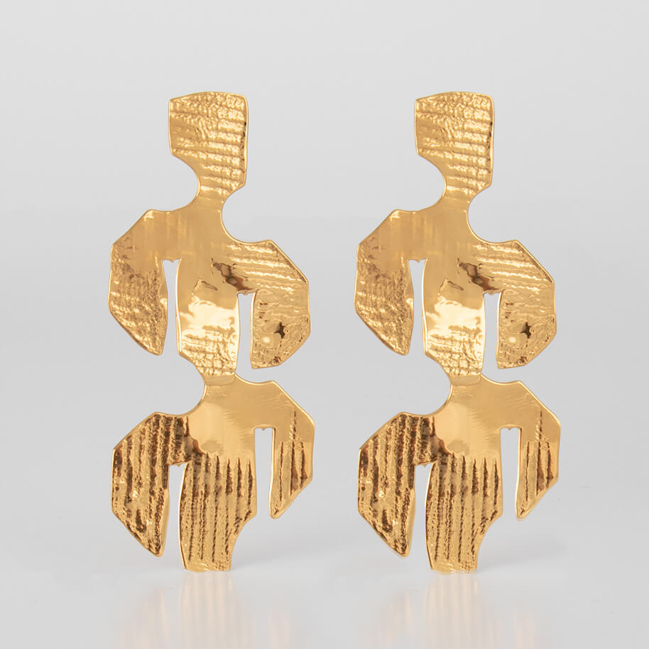 OLONG_STARRTRITANT_BIG_EARRINGS_FRONT_BRASS_LOW