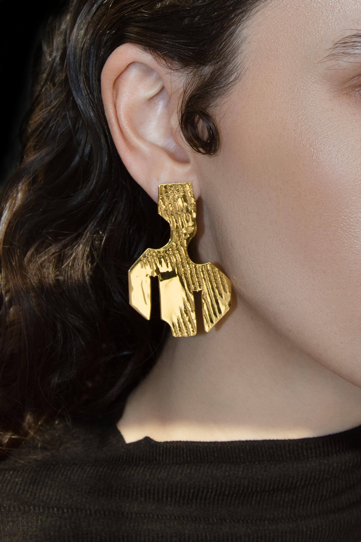 OLONG,STARRTRITANT,EARRINGS,BODY,24KRTGP,WEB