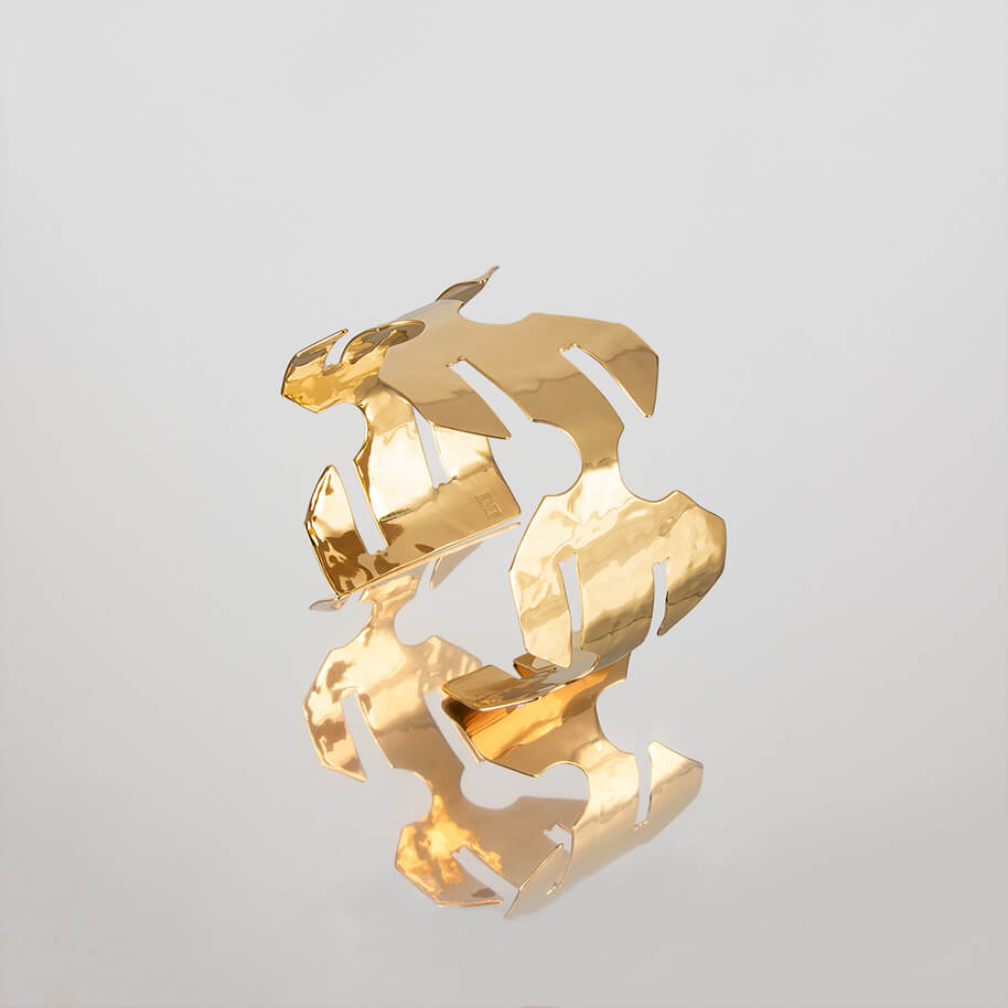 OLONG_STARR_BRACELET_STANDING_BRASS_LOW