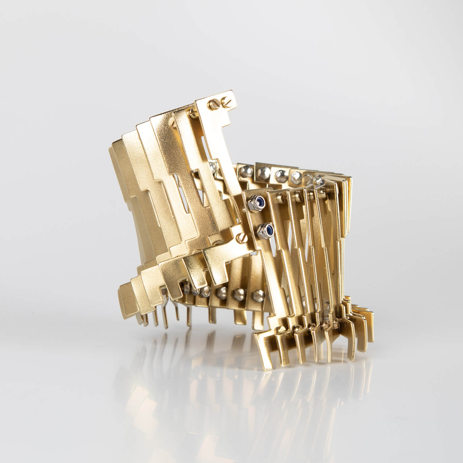 REFORM_SPINE_BRACELET_BACK_BRASS_STAINLESS_STEEL_LOW