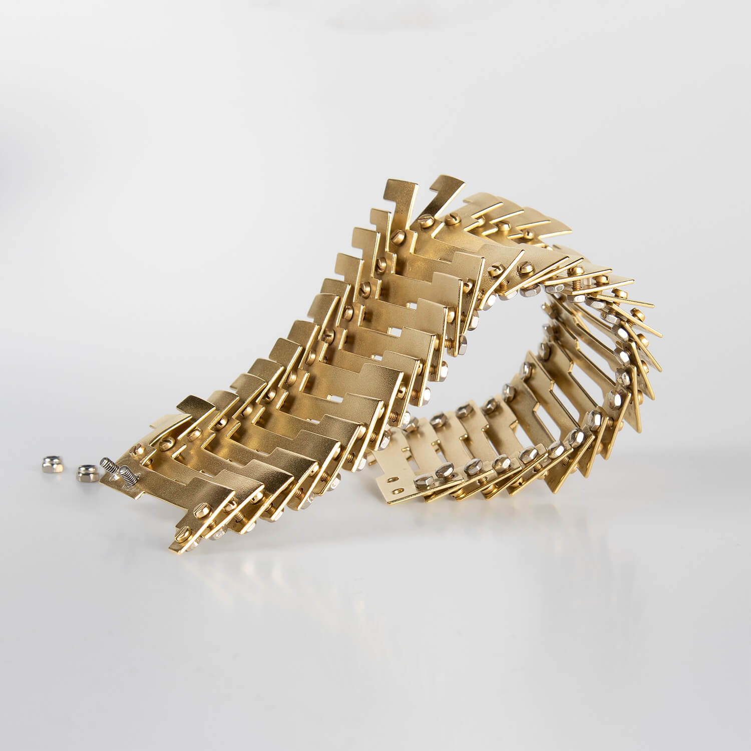 REFORM_SPINE_BRACELET_SIDE_6_BRASS_STAINLESS_STEEL_WEB