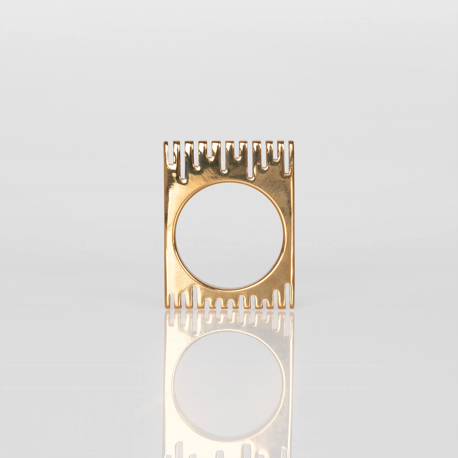 STARR_CASTLE_RING_FRONT_24KRTGP_WEB