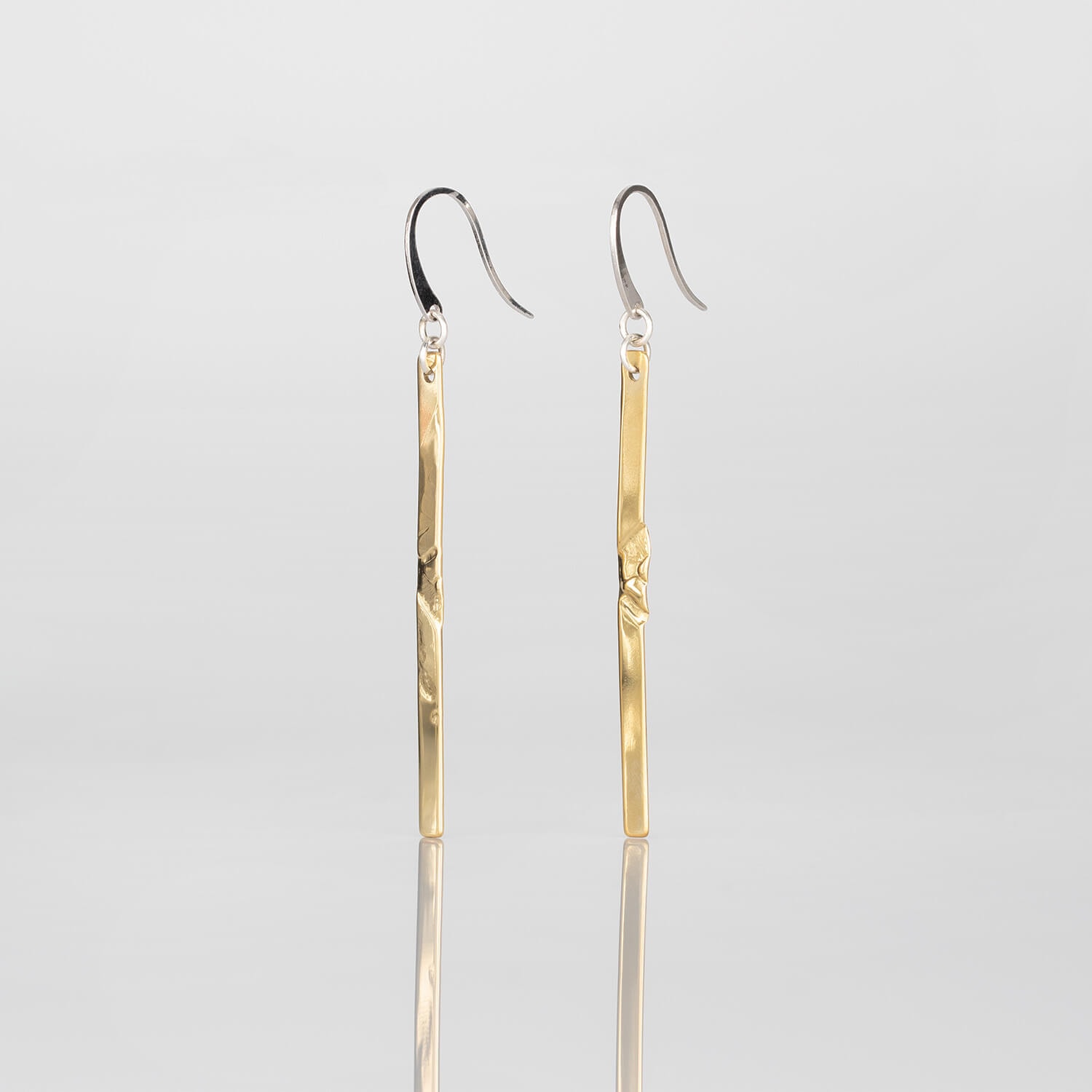 STARR_HANGING_EARRINGS_FRONT_BRASS_WEB